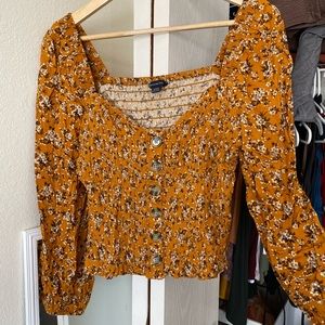 gorgeous puff sleeve ribbed floral top